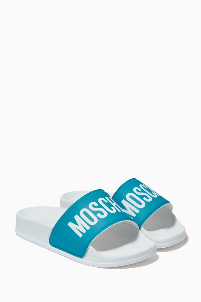 

Contrasting Logo Slides in Rubber, Blue