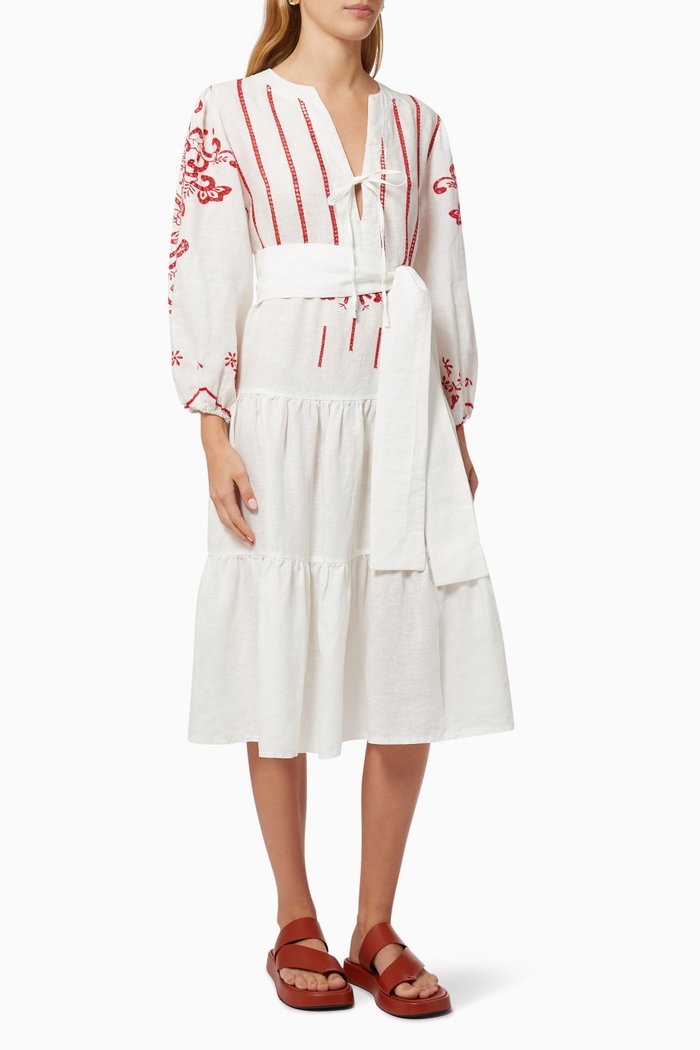 

Contrast Embroidered Dress in Linen, White