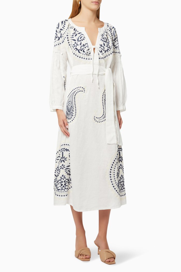 

Contrast Embroidered Dress in Linen, White