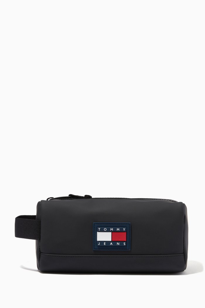 

Urban Tommy Badge Washbag in PU, Black