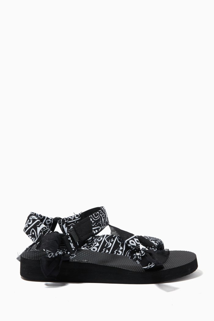 

Trekky Sandals with Bandana Print in Cotton & Repreve®, Black