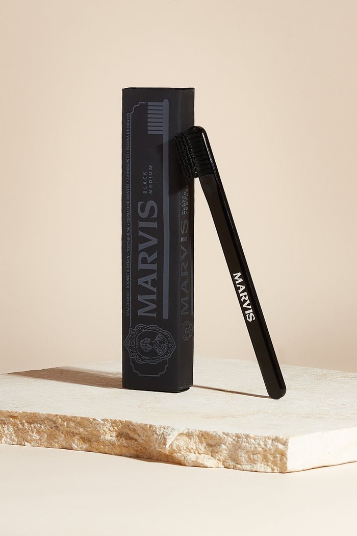 

Medium Toothbrush, Multicolour