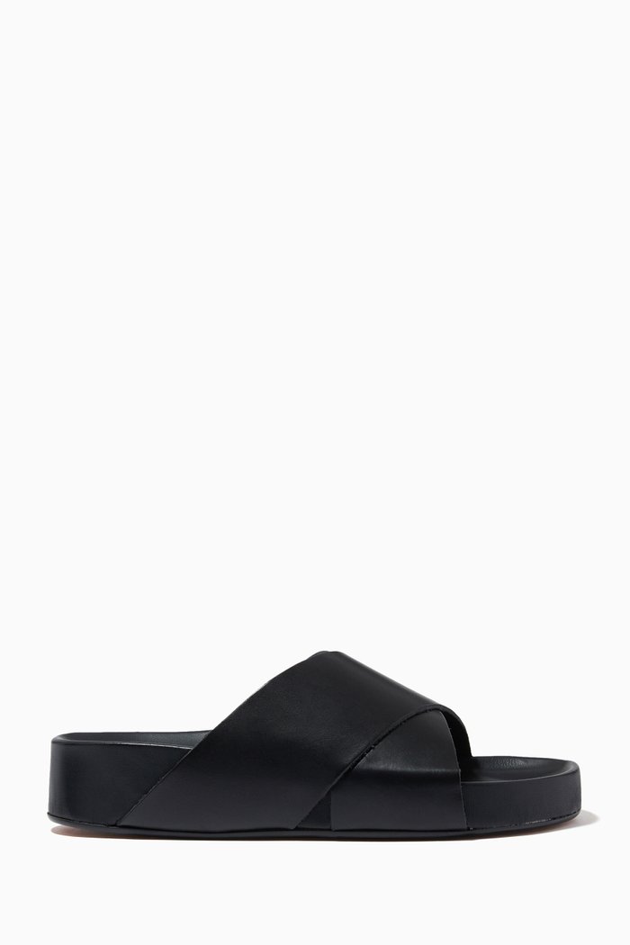 

Urbino Everyday Platform Sandals in Leather, Black