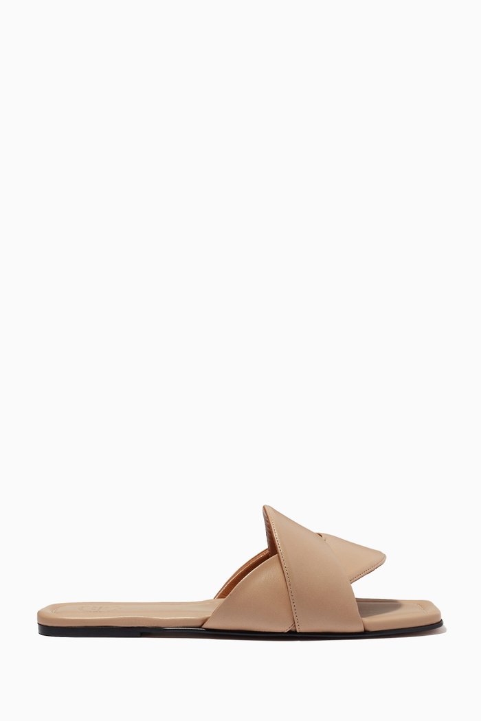

Capurso Flat Sandals in Leather, Neutral
