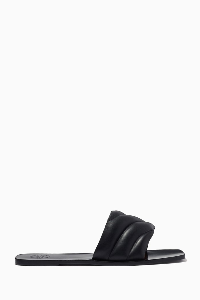 

Dovera Slides in Leather, Black