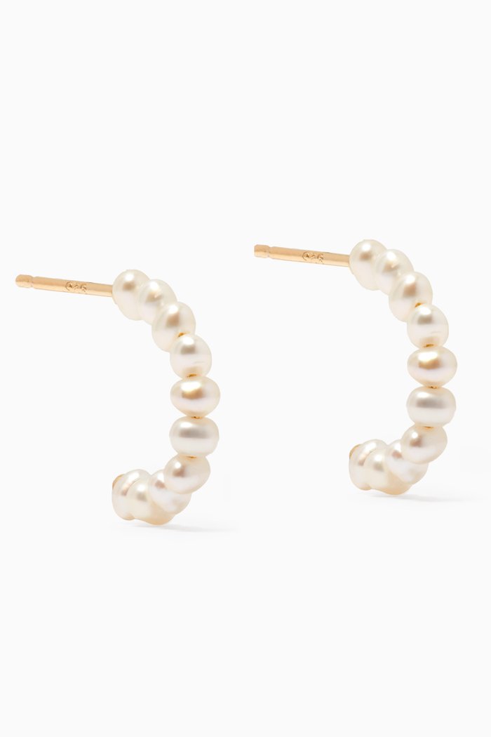 

Freshwater Pearl Huggies, White