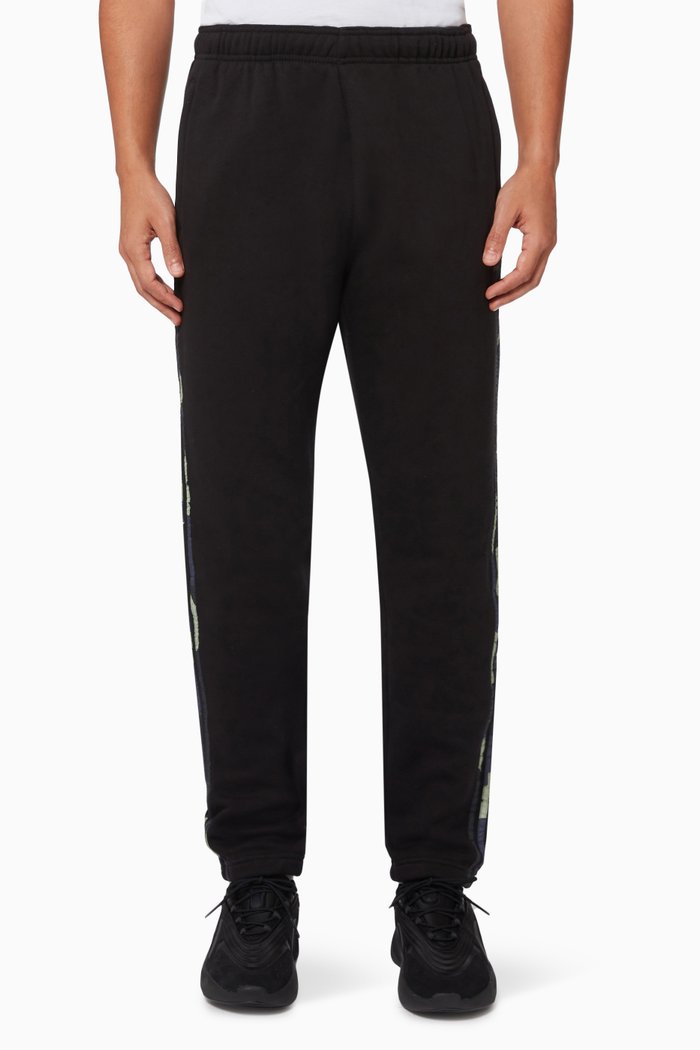 Camo Joggers in Fleece, Black