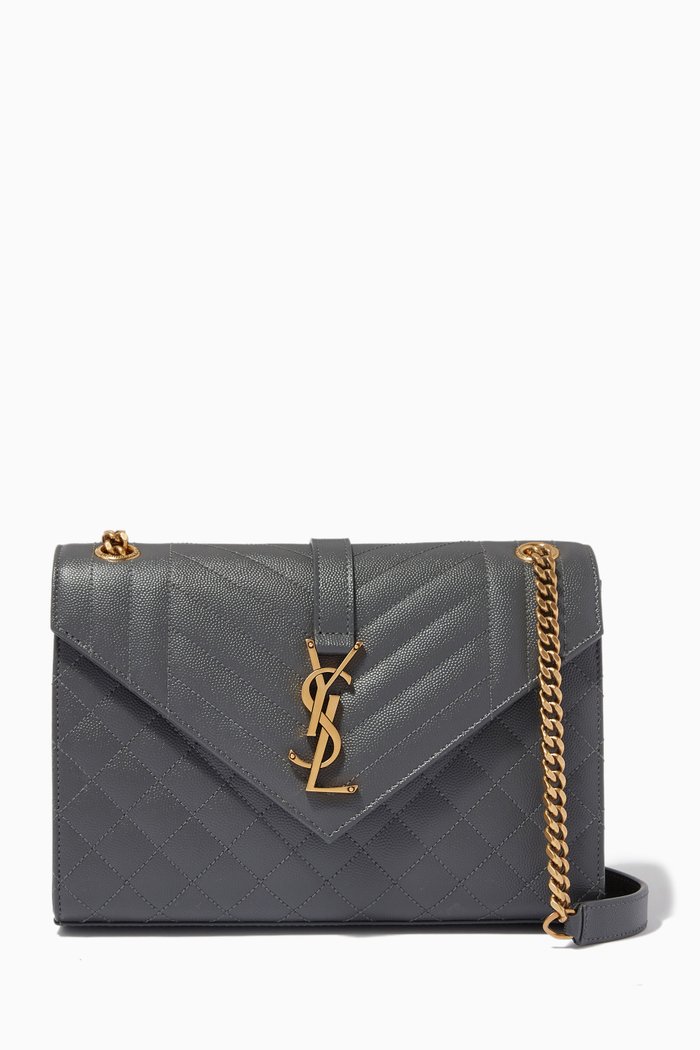 

Medium Envelope Bag in Mix Matelassé Grain de Poudre Embossed Leather, Silver