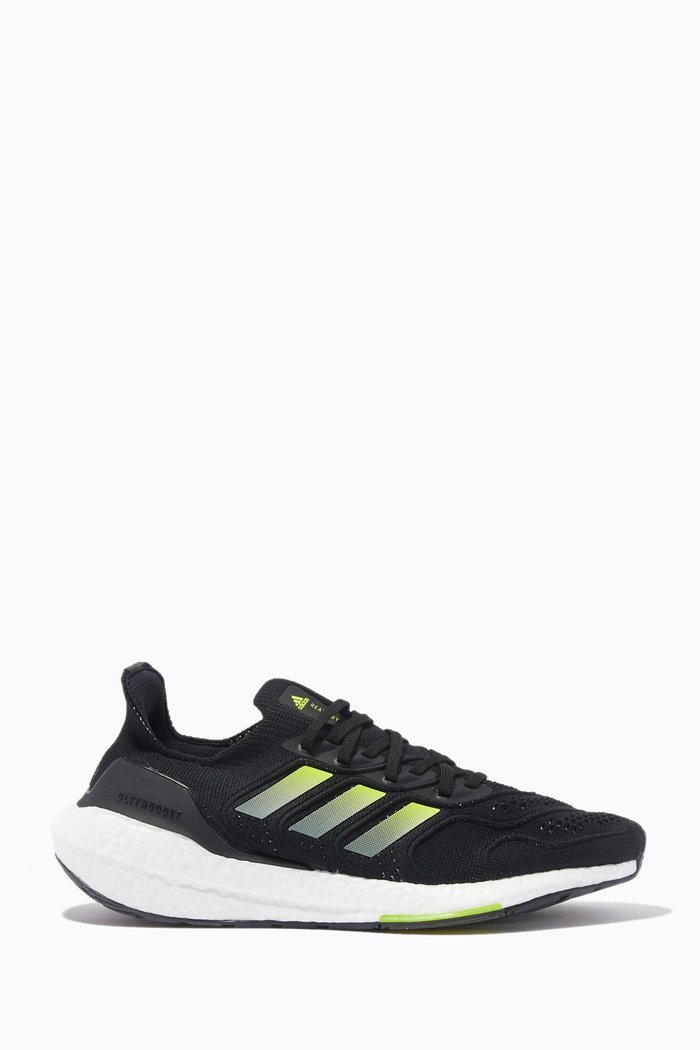

Ultraboost 22 Shoes in Recycled Nylon, Black