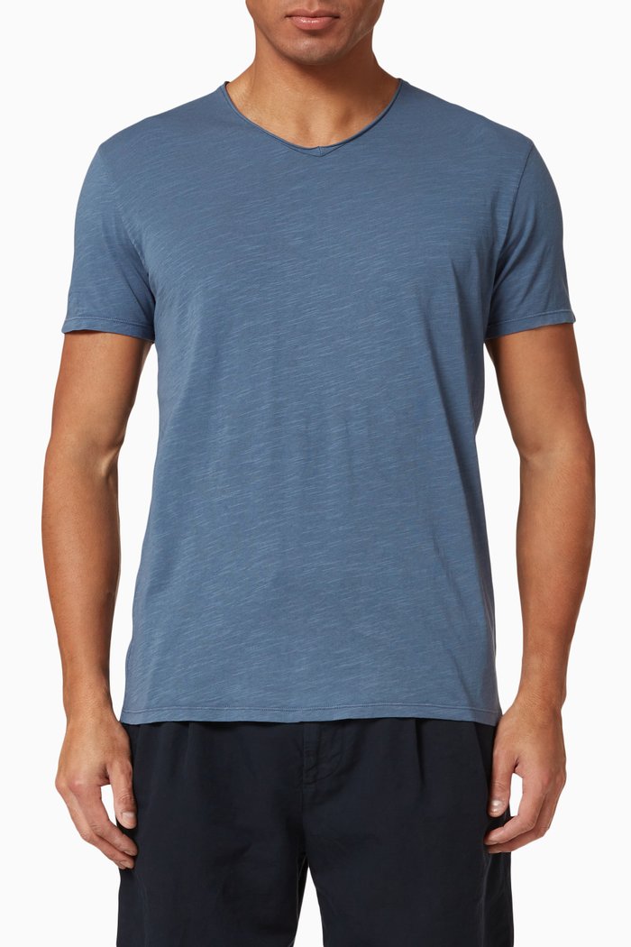 

Essential V-neck T-shirt in Slub Cotton, Blue