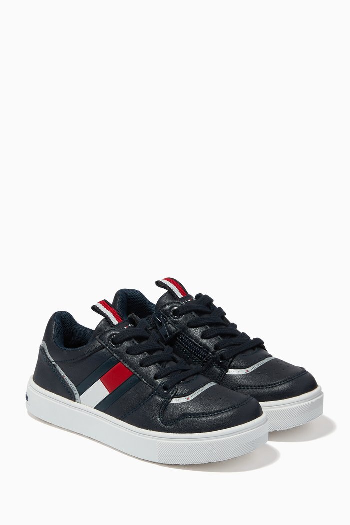 

Logo Flag Low Top Sneakers in Faux Leather, Blue