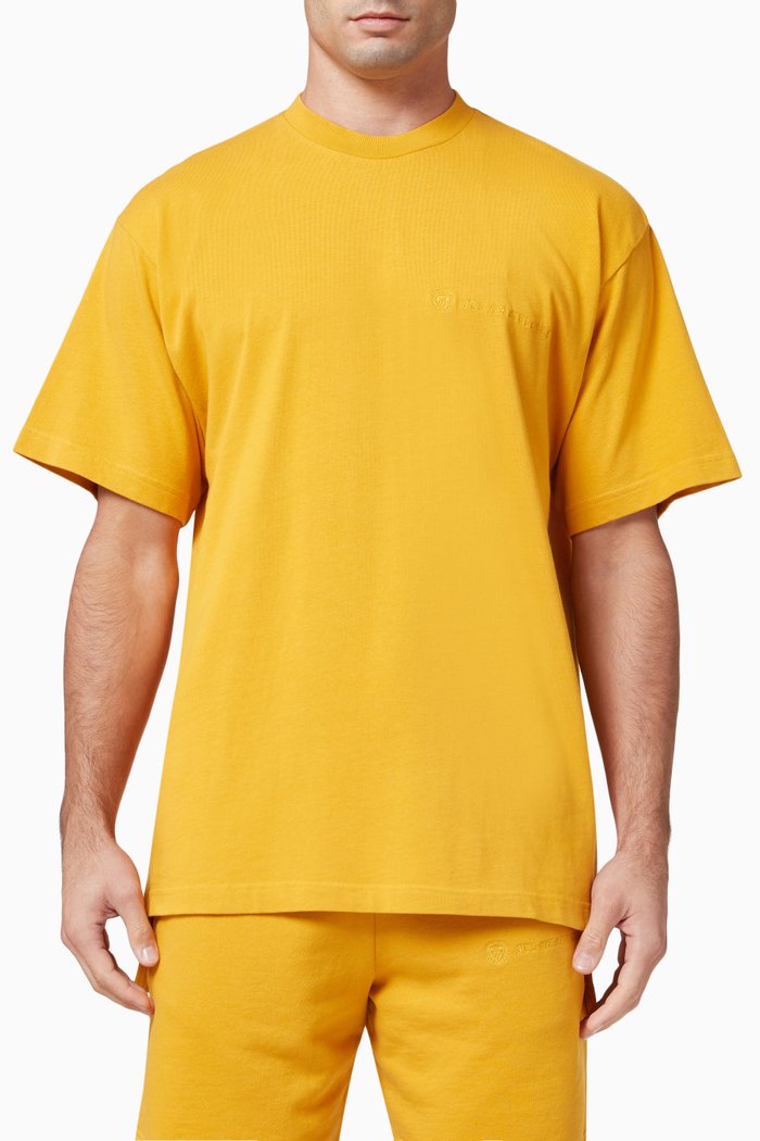 

Academy Core Mockneck T-shirt in Jersey, Yellow