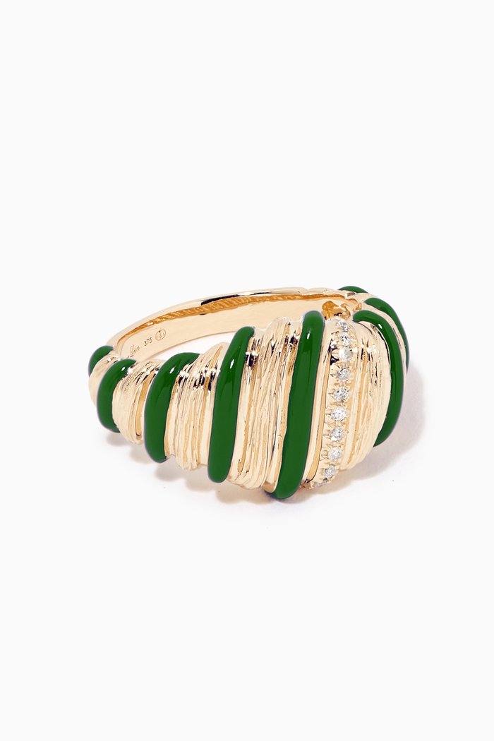

Berlingots & Gaufrette Chevaliere Ring with Diamonds in 9kt Yellow Gold
