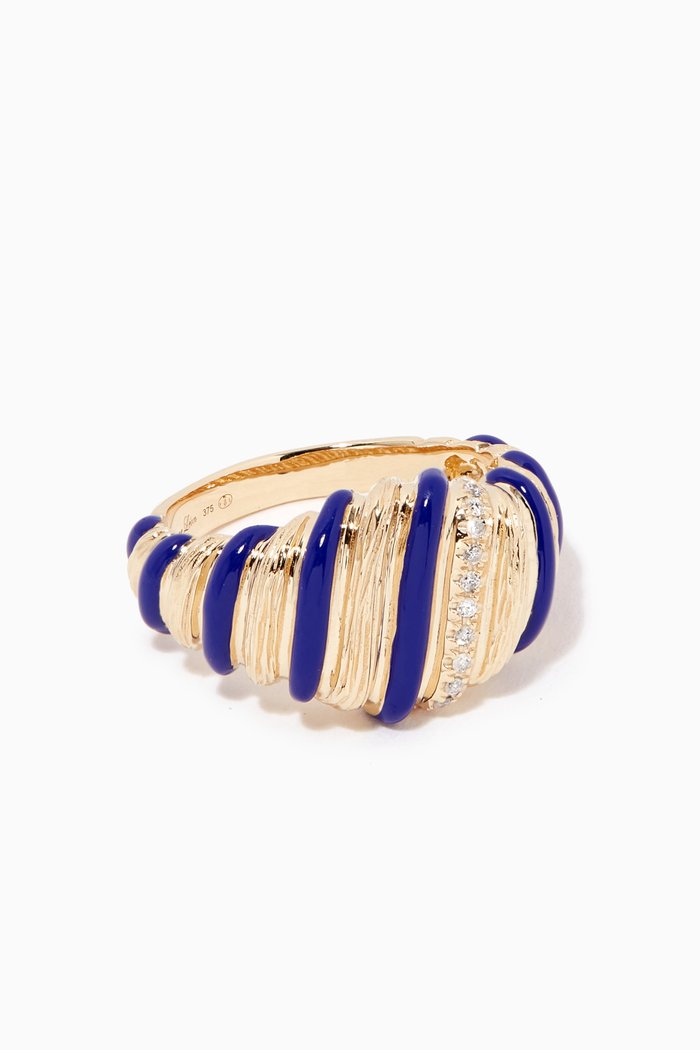 

Berlingots & Gaufrette Chevaliere Ring with Diamonds in 9kt Yellow Gold
