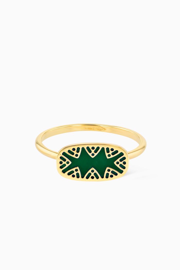 Amelia Mother of Pearl Ring in 18kt Yellow Gold