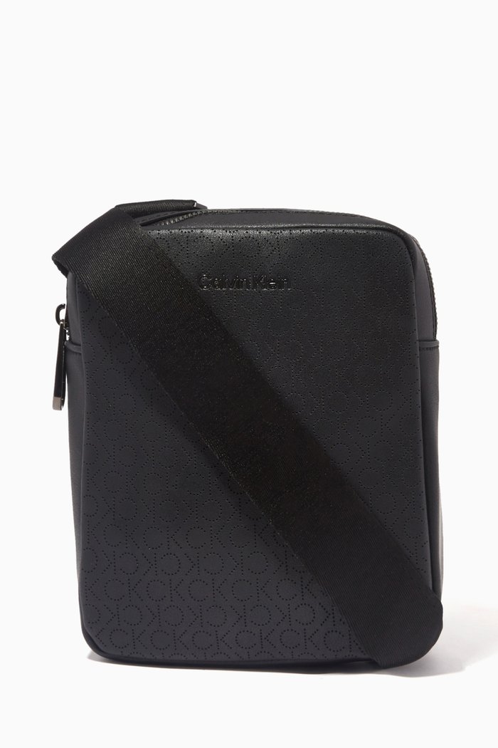 

Messenger Bag in Perforated Faux Leather, Black