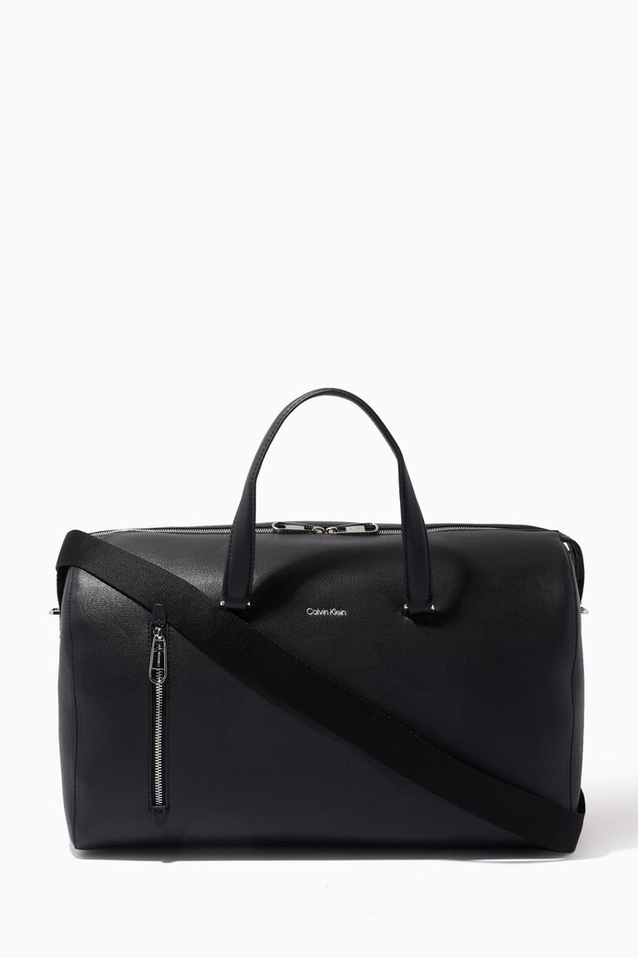 

Minimalism Weekender Bag in Faux Leather, Black