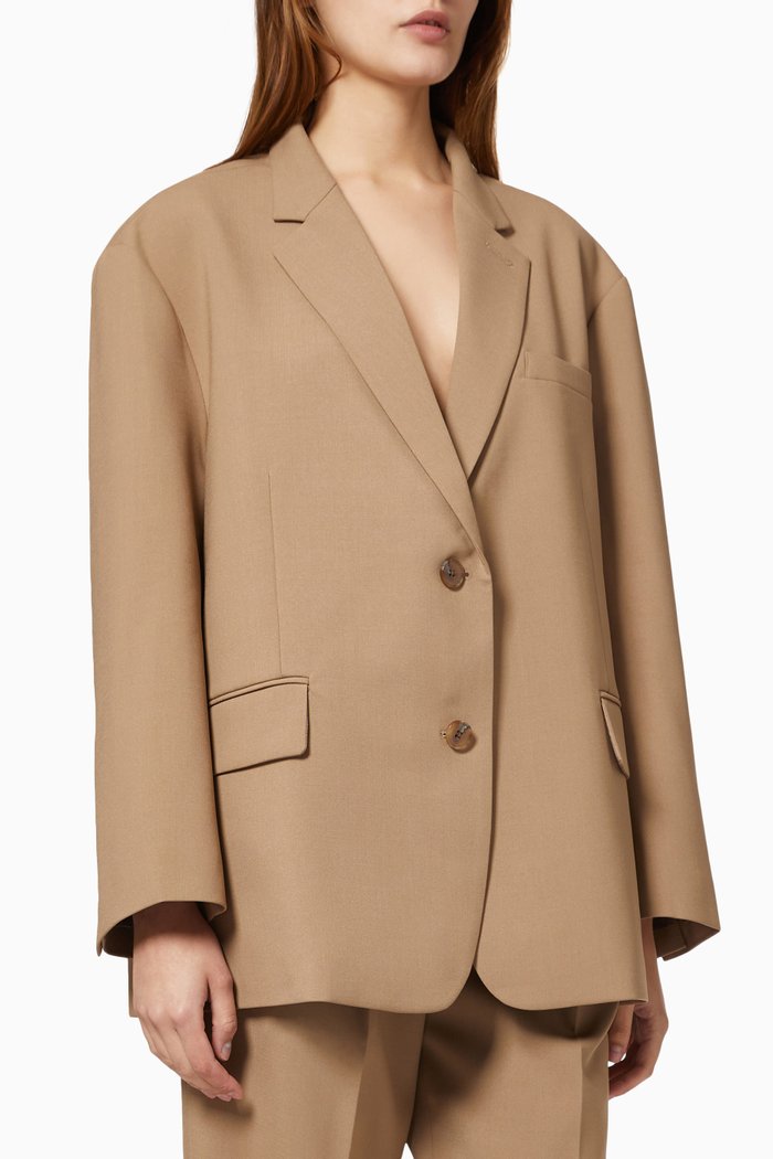 

Bea Blazer, Brown