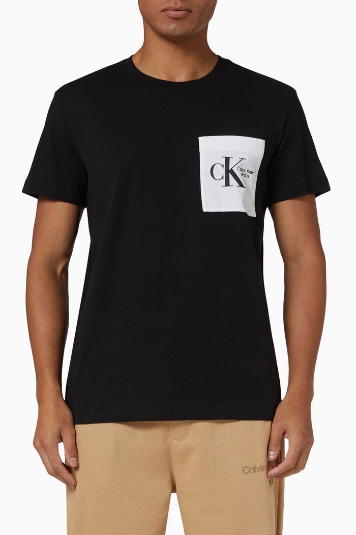 

Contrast Pocket T-shirt in Cotton, Black