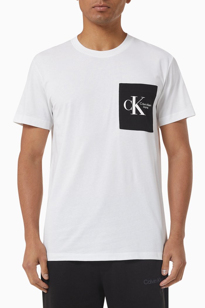 

Contrast Pocket T-shirt in Cotton, White