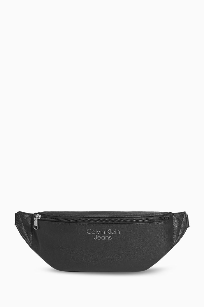

Logo Belt Bag in Faux Leather, Black