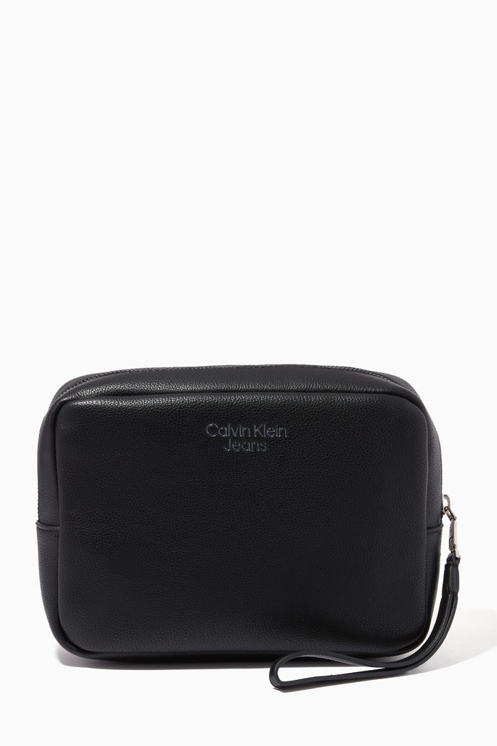 

Medium Pouch in Faux Leather, Black