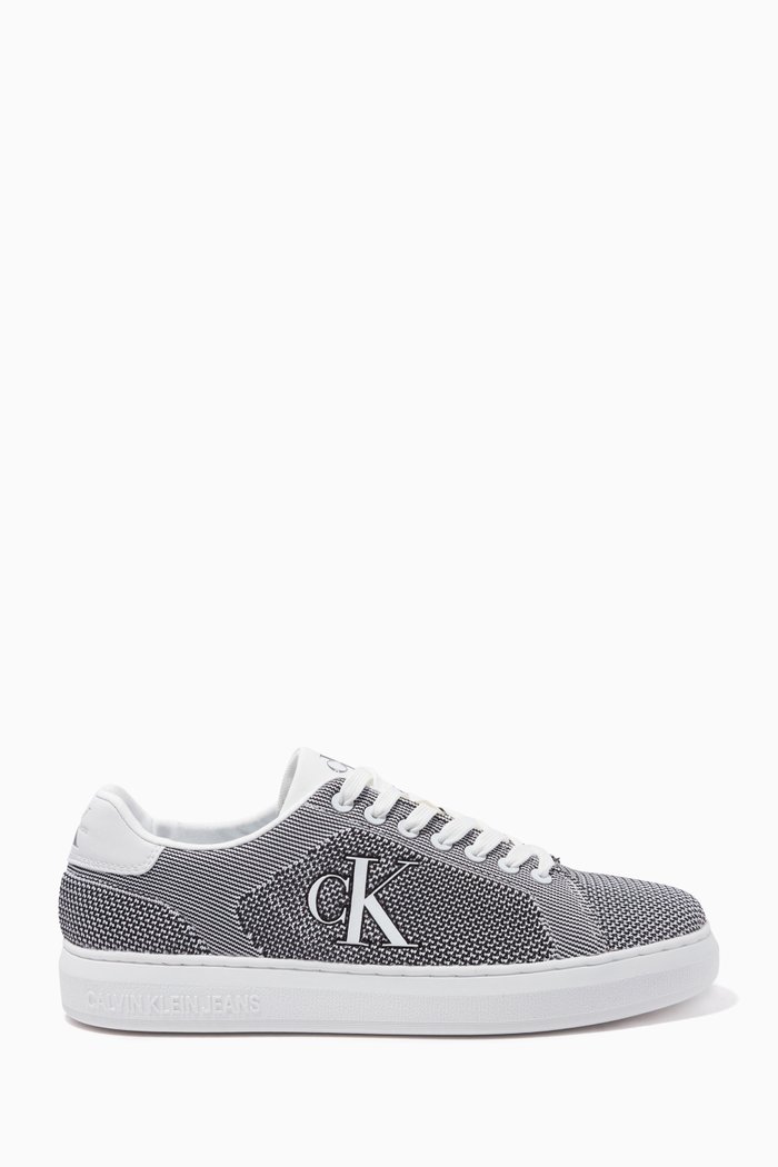 

Low-top Sneakers in Mesh, Black