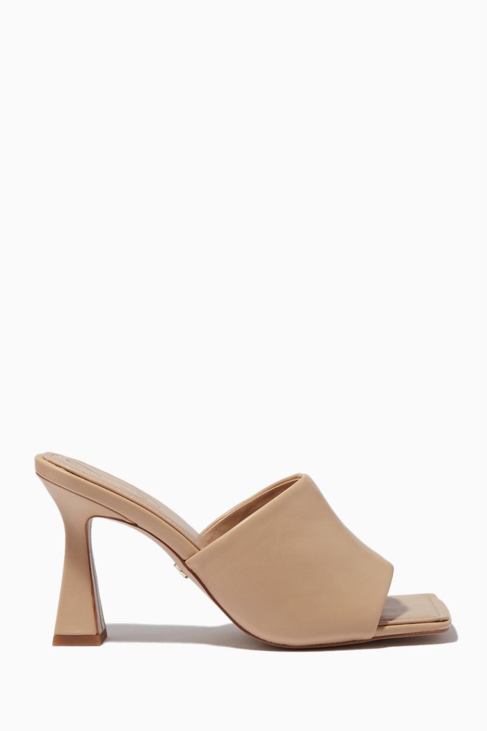 

Carmen Sandals in Leather, Neutral