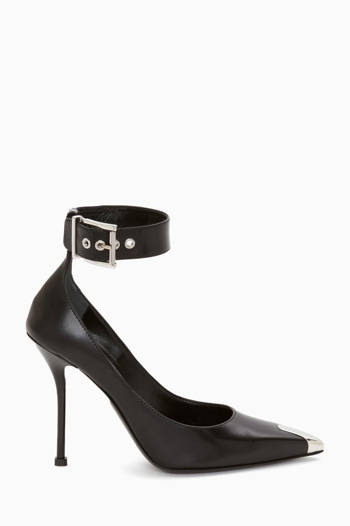 

Metal Toe Pumps in Leather, Black