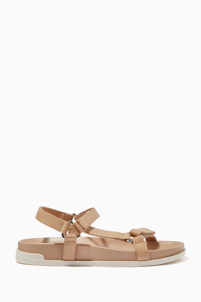 

Gigi Sandals in Leather, Brown