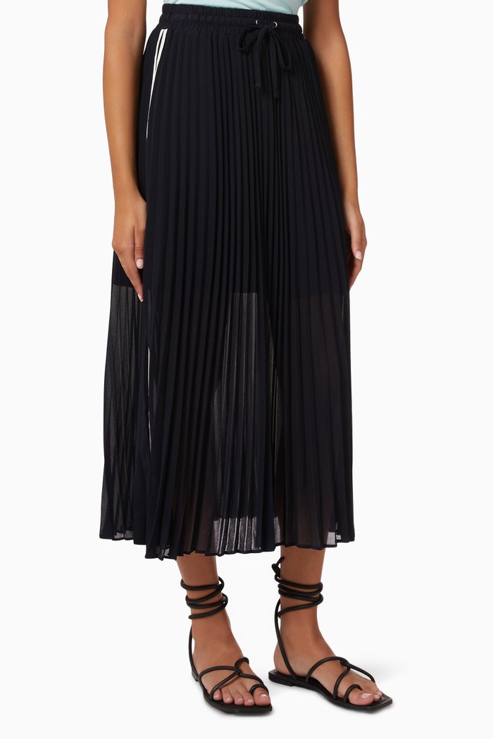 

Pleated Midi Skirt in Crepe, Blue