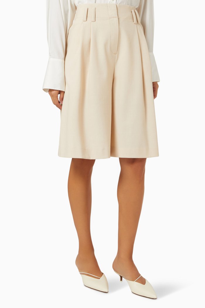 

Double Tucked Bermuda Shorts in Wool Blend, Neutral