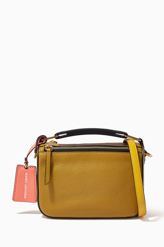 

The Softbox Crossbody Bag in Grainy Leather, Brown