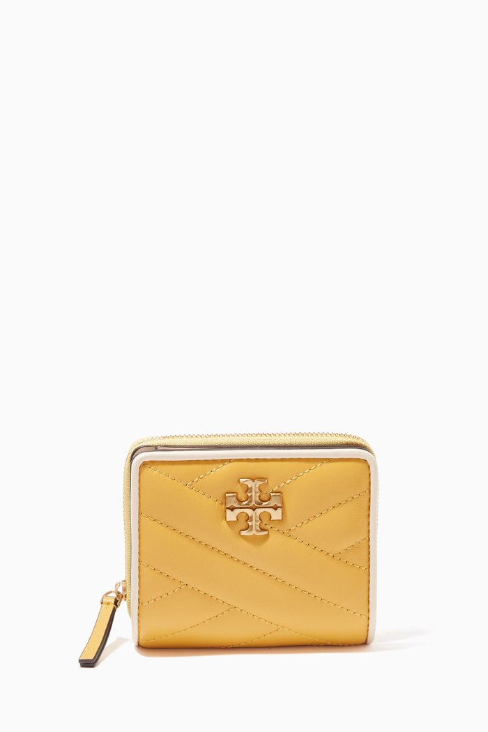 

Kira Chevron Colour-blocked Bi-fold Wallet in Leather, Gold