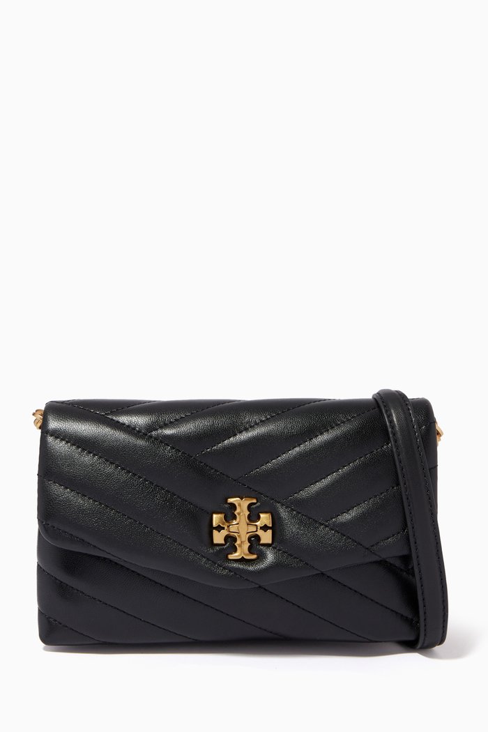 

Kira Chevron Chain Wallet in Leather, Black