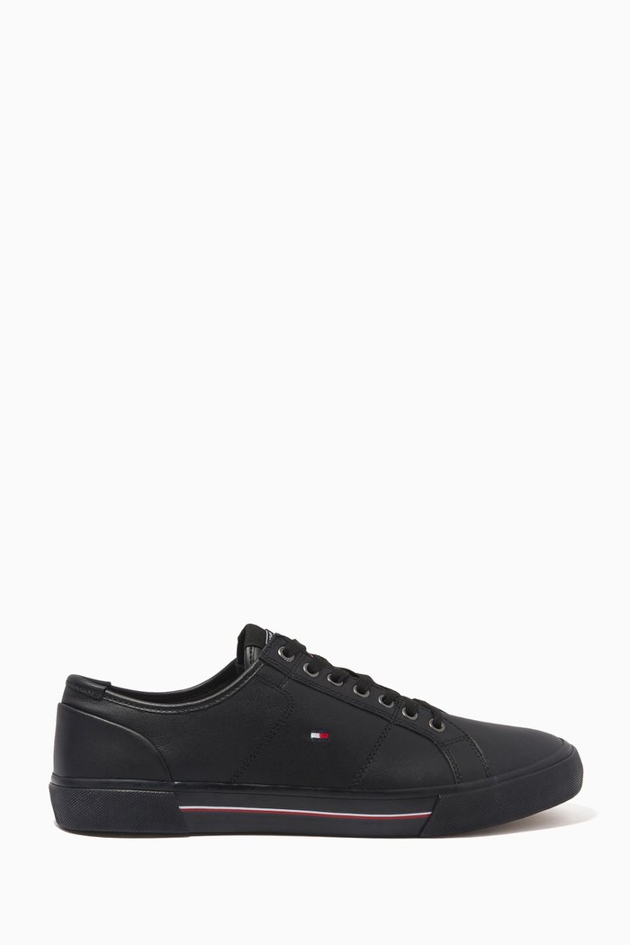 

Essential Signature Low Sneakers in Leather, Black