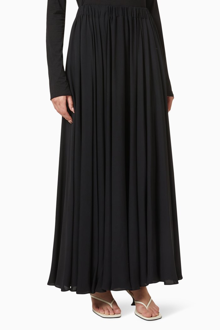 

Pova Skirt in Silk Crepe, Black