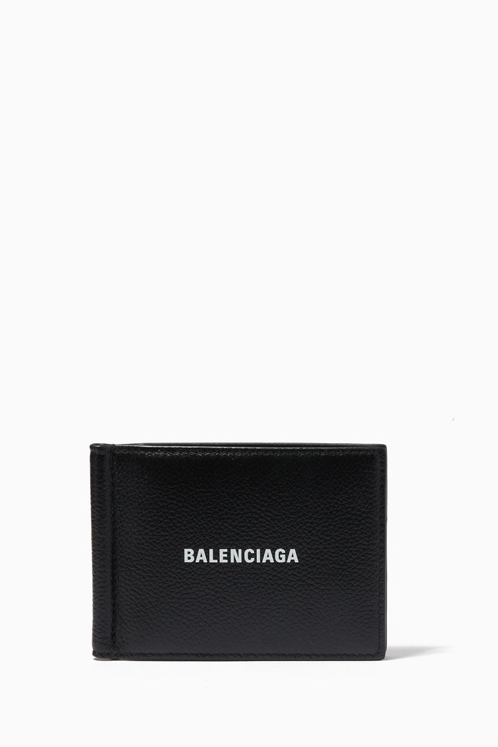

Cash Bi-fold Wallet in Grained Leather, Black