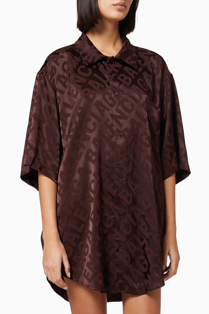 

Minimal Shirt in Logo Jacquard, Burgundy