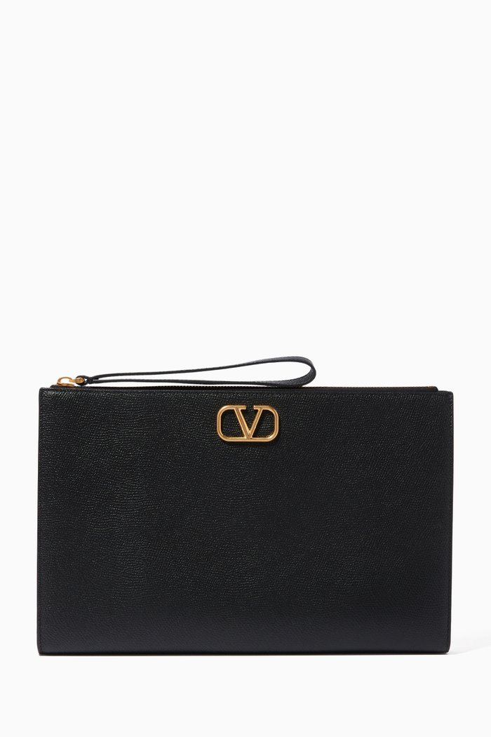 

Valentino Garavani VLOGO Pouch in Grainy Calfskin, Black