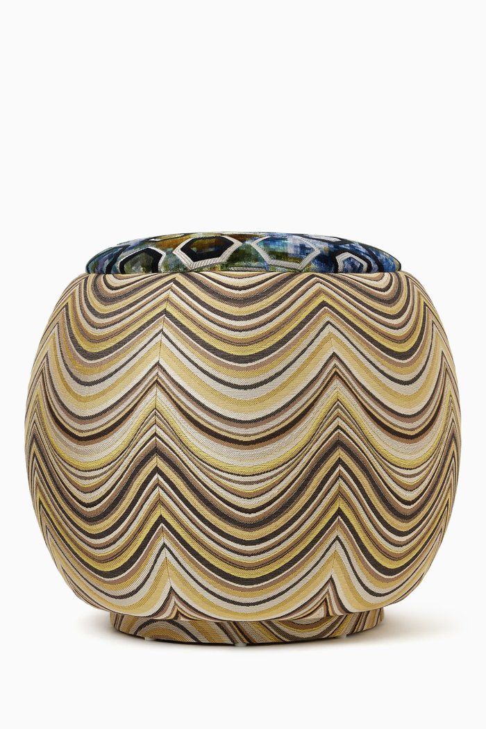 

Queen Pouf Chair, Multicolour