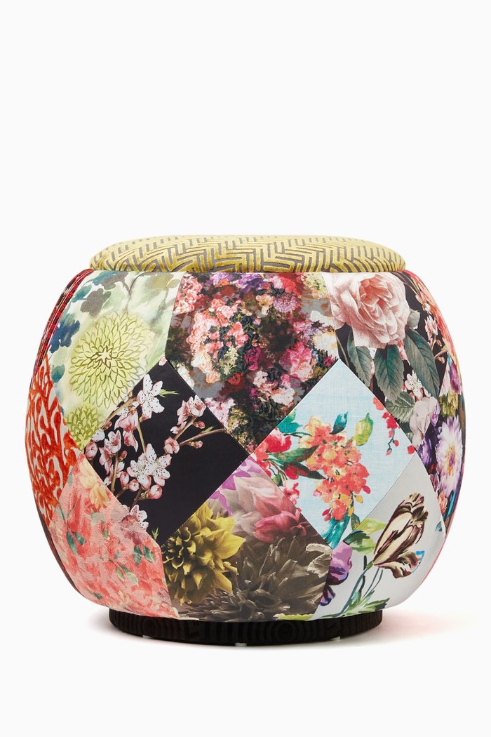 

Queen Chair, Multicolour