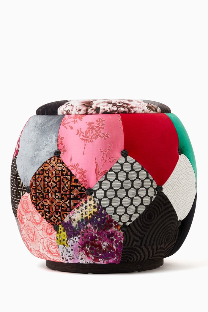 

Queen Chair, Multicolour