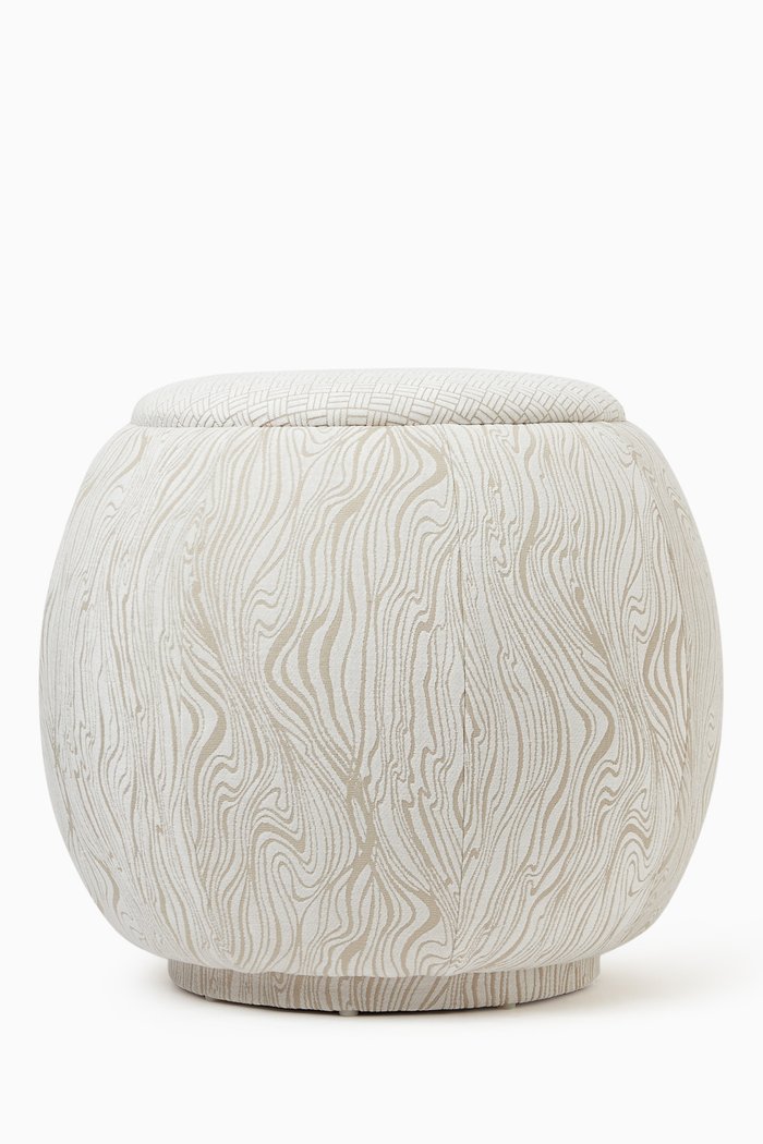 

Queen Chair, Multicolour