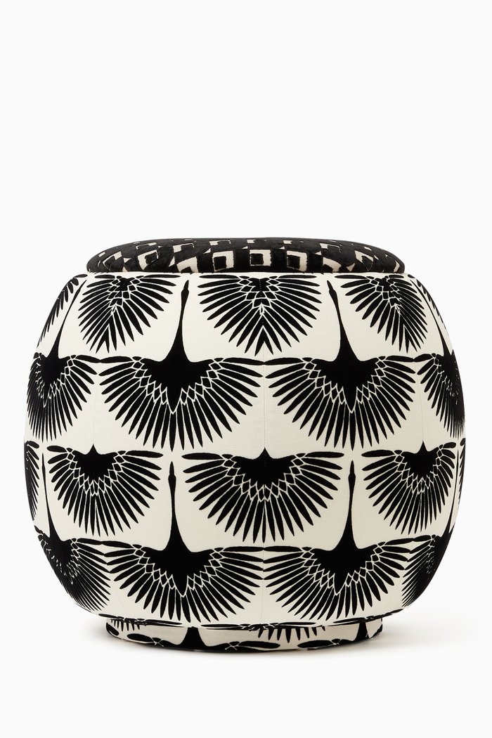 

Queen Pouf Chair, Multicolour
