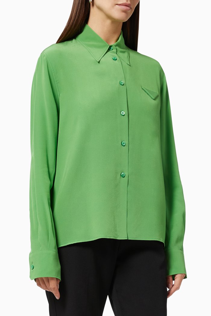 

Triangle Logo Shirt in Crêpe de Chine, Green