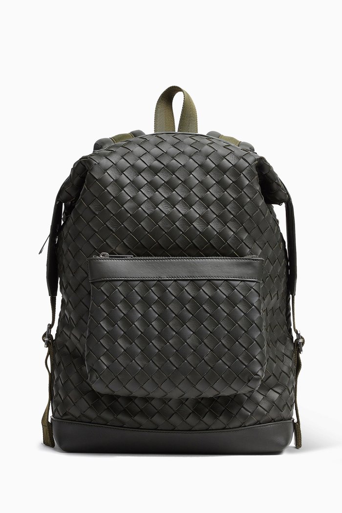 

Medium Classic Backpack in Intrecciato Leather, Brown