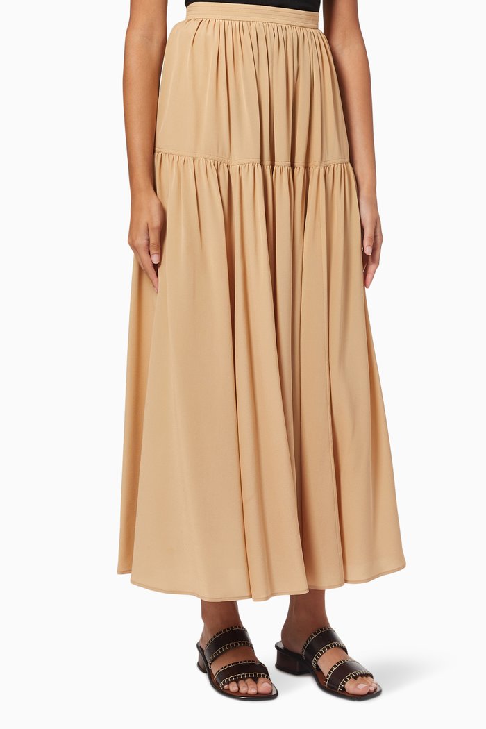 

Tiered Skirt in Crepe de Chine, Neutral