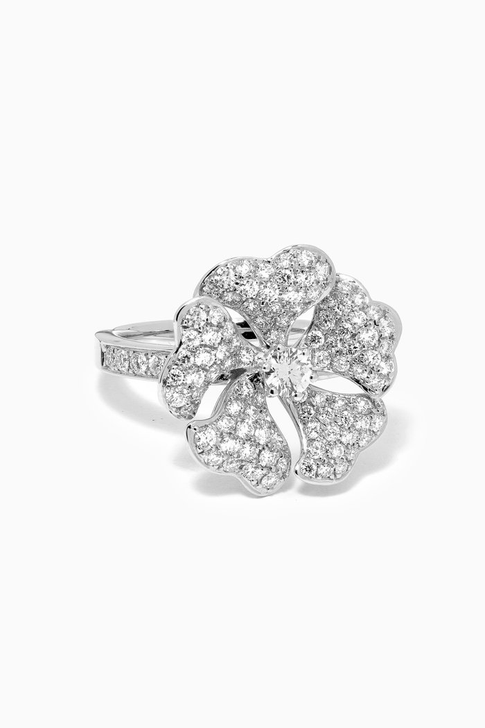 

Bloom Diamond Ring in 18kt White Gold