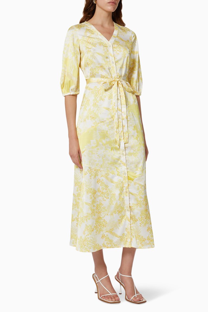 

Belted Dress in Satin, Yellow